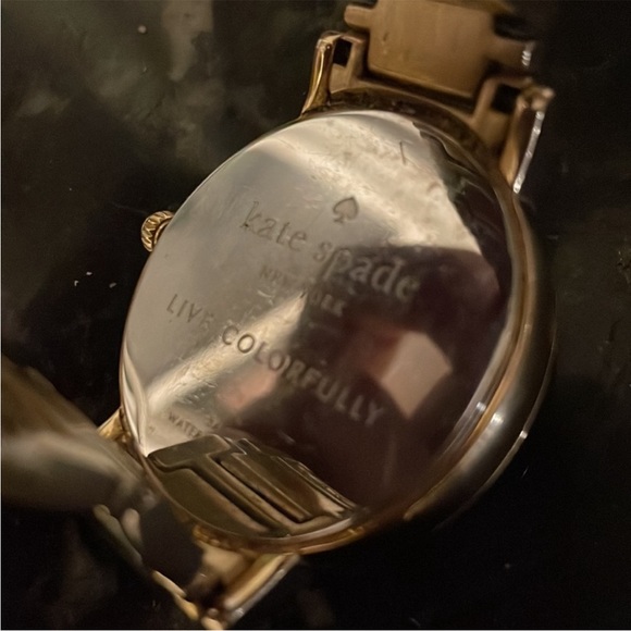 Kate Spade Gramercy Grand Gold Dial Gold-plated Ladies Watch - Picture 4 of 6